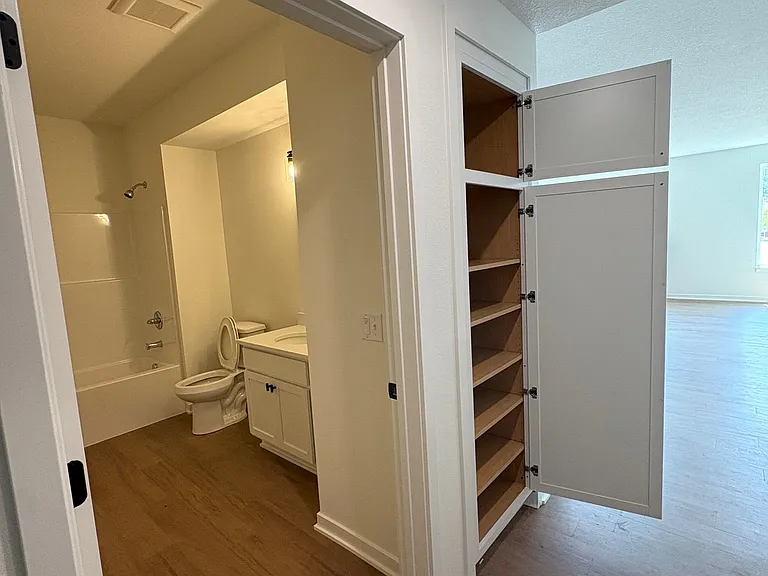 3138 Indianola Ave #104 — Photo 6
