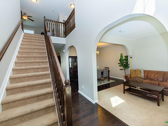 3rd image of 5378 W Hoge Dr