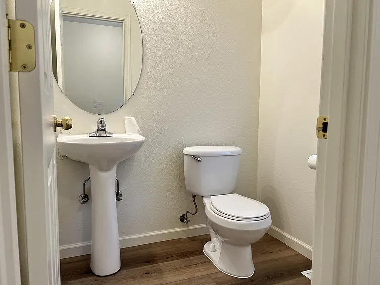 4059 Thoroughbred Ave SE — Photo 5