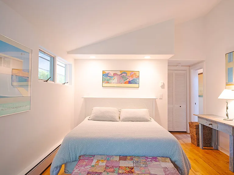 45 Hampton Ln — Photo 8