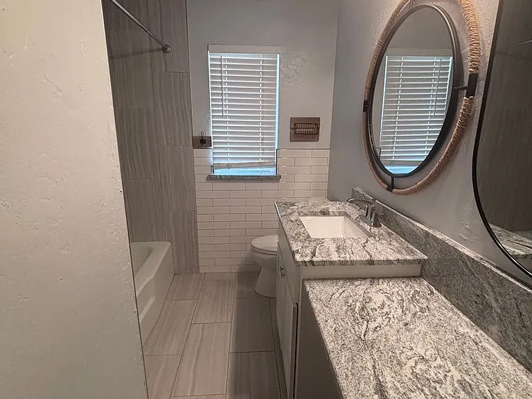 1434 Princeton Cir — Photo 10