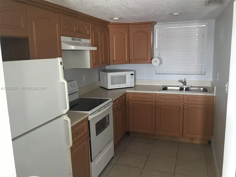 9375 Fontainebleau Blvd #L422 — Photo 6