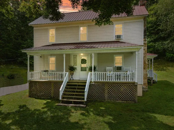 139 Buckhorn Mountain Rd, Camp Creek, WV 25820