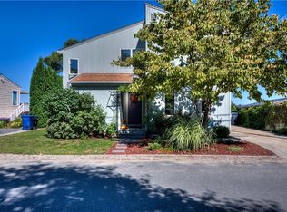 139 Arnolds Neck Dr, Warwick, RI 02886
