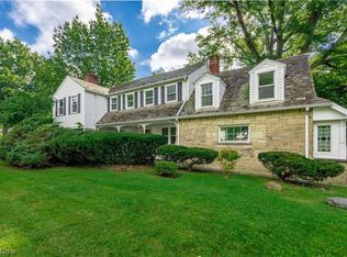 3076 Chelsea Dr, Cleveland Heights, OH 44118