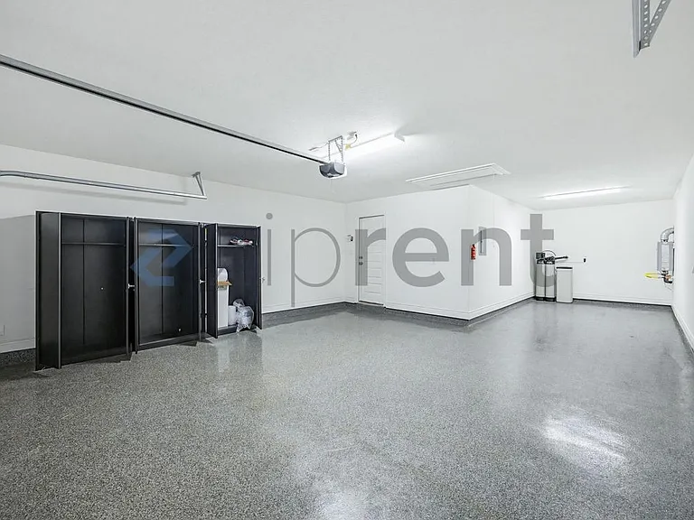 28414 Shailene Dr — Photo 32