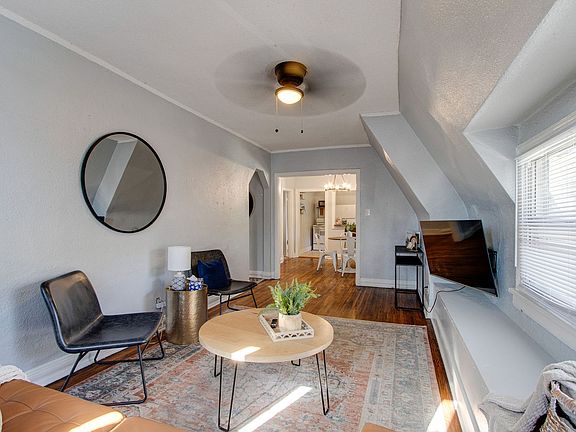 5th image of 1954 Manila Ave APT 203
