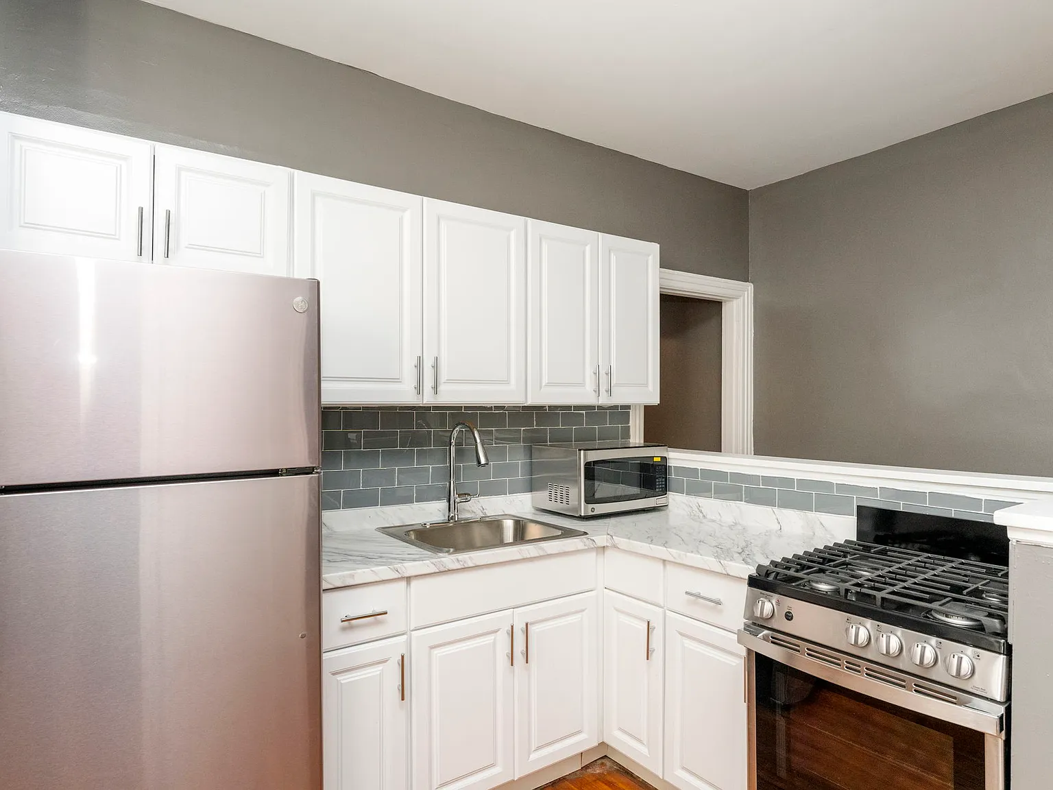 1 bed, 485 sqft, $1,325 — Photo 4
