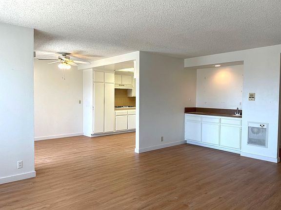 4th image of 570 W 24th St #7