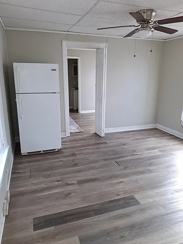 220 W Franklin St #3F Photo 1