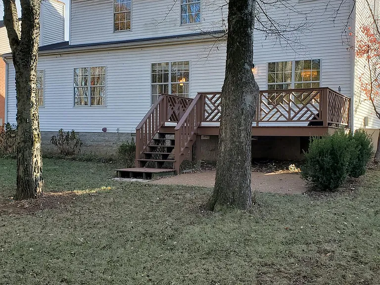 1207 Kelly Ct — Photo 15