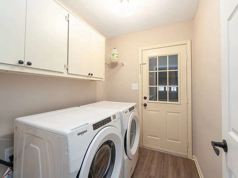 24 McLean Cv — Photo 16
