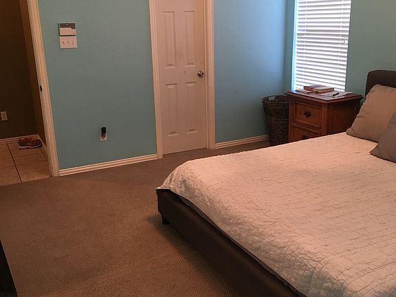 4th image of 1108 Highcrest Dr