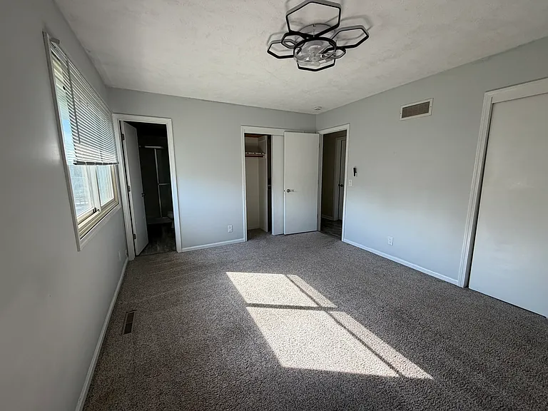 13203 Courtney Dr — Photo 24