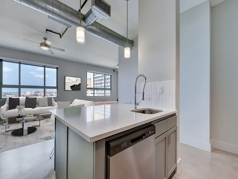 Inspire Downtown apartments community photo