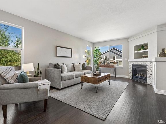 4th image of 568 Mesa Drive