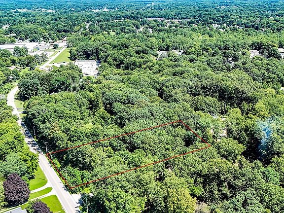 2nd image of 48091 N Ridge Rd