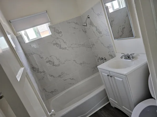 7904 Crenshaw Blvd, Inglewood, CA 90305