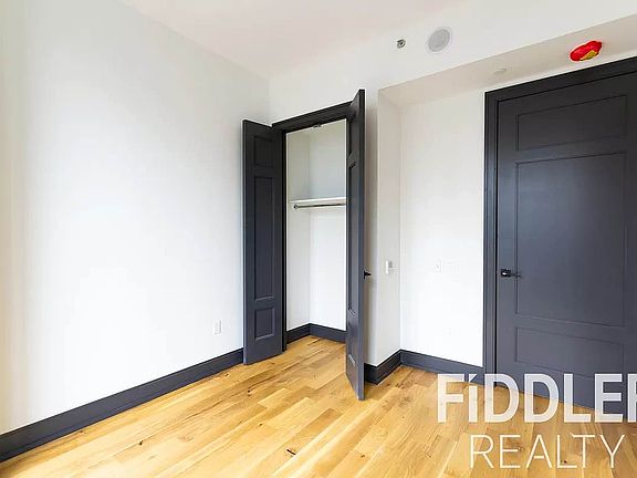 3rd image of 42-22 27th St #1504