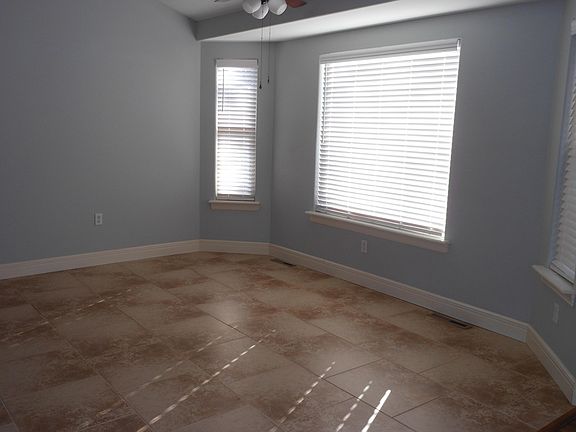 5th image of 384 Tate Rd