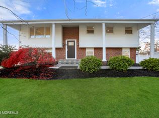 71 E Connecticut Concourse, Jackson, NJ 08527