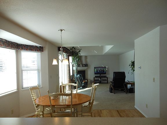 5th image of 9940 Glenellen Dr