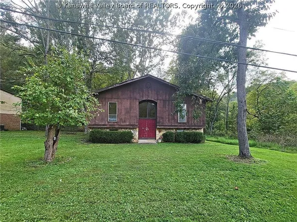 124 Meadow Dr, Scott Depot, WV 25560