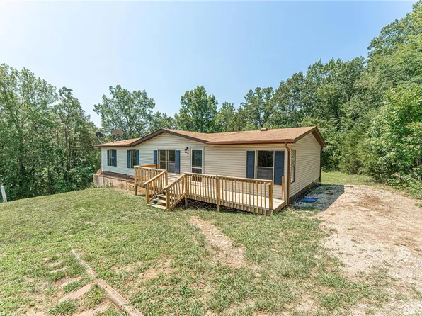2538 Parthenon Dr, De Soto, MO 63020