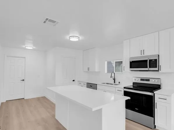 3049 Cedar St, Las Vegas, NV 89104