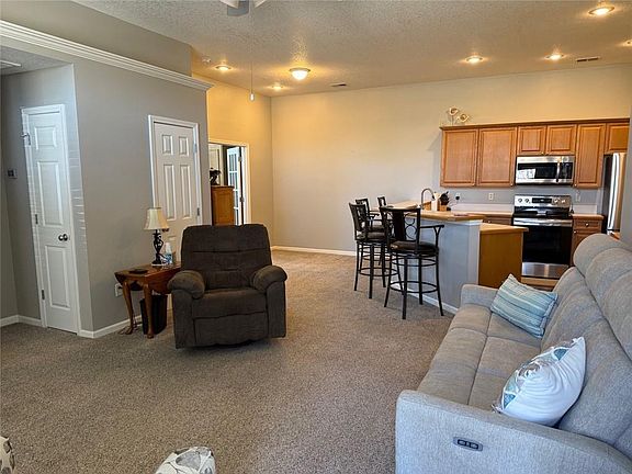 3rd image of 18575 W 158th Pl Unit 4500