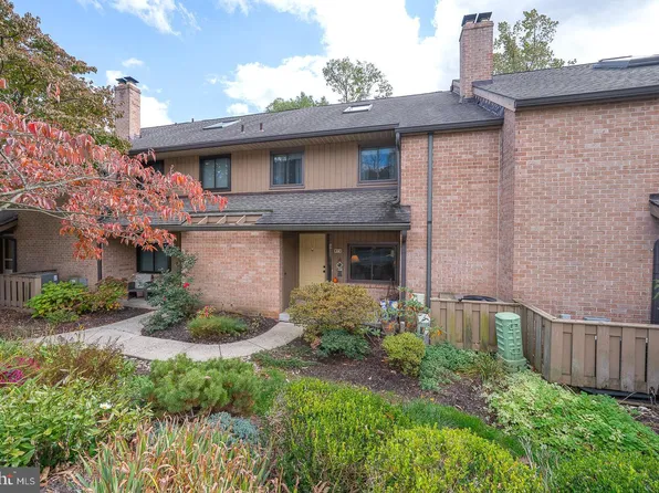 332 Paoli Woods Dr #332, Paoli, PA 19301