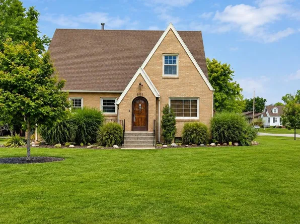 605 W Montgomery St, Francesville, IN 47946