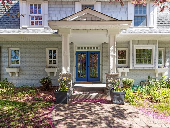 3rd image of 4236 Heathcote Rd