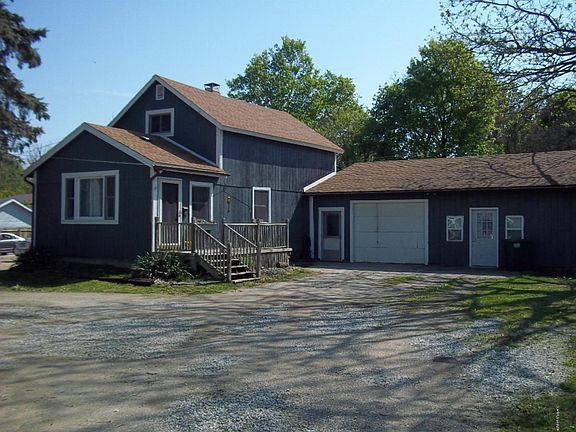 4th image of 305 N Nottawa St