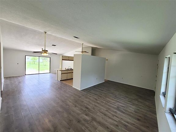 3rd image of 20340 Zelda Ave