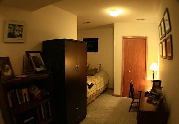 4th image of 2719 N Wayne Ave #1001