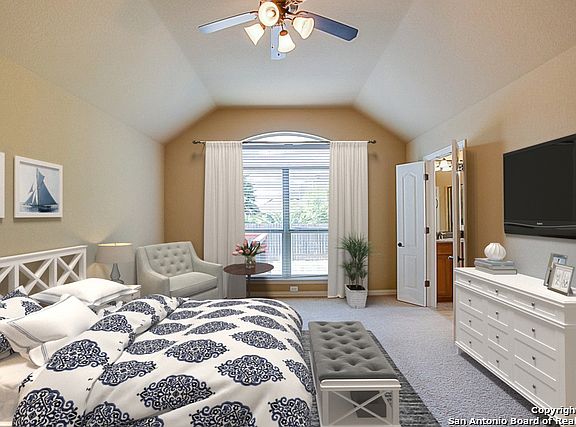 2nd image of 13043 Grove Point