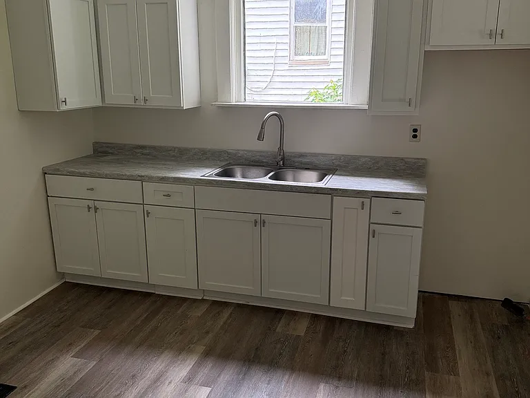 25 Samuels Ave — Photo 3