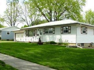 4704 W 40th St, Sioux Falls, SD 57106