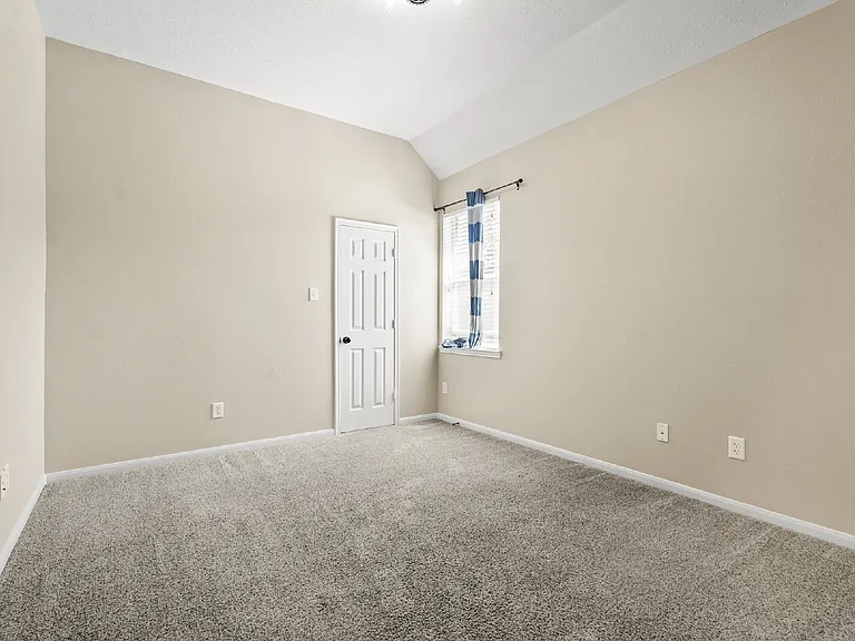 4713 La Escalona Dr — Photo 5