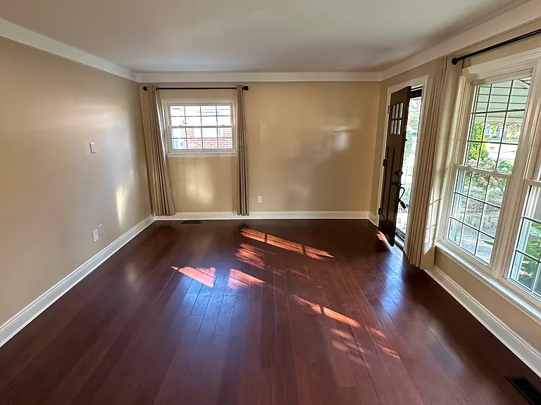 7928 Birch St — Photo 14