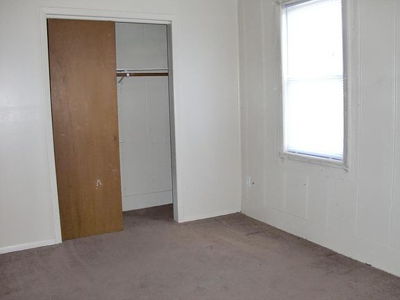 3rd image of 314 Benton St