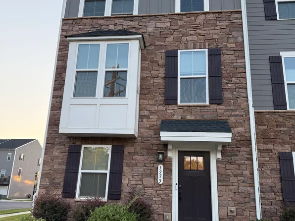 1953 Stallings Rd #1, Matthews, NC 28104