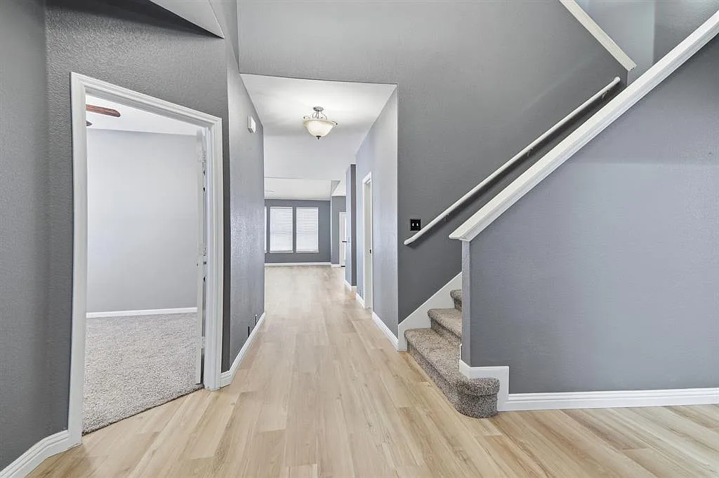 5 bed, 3.5 bath, 2953 sqft, $2,700 — Photo 4