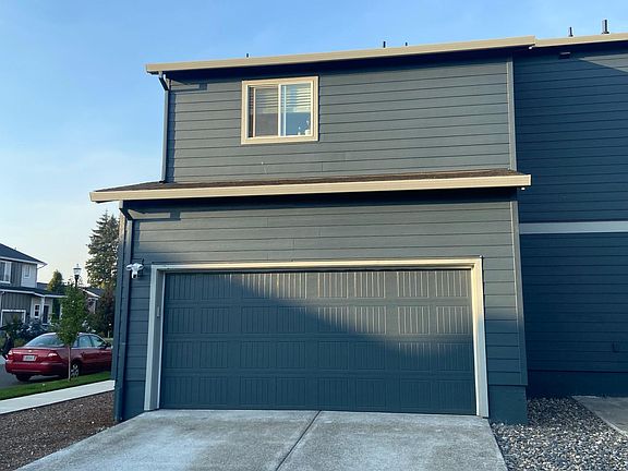 2nd image of 11504 NE 23rd St