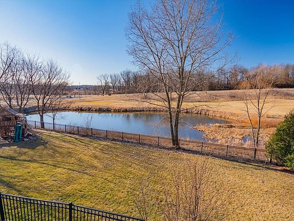 5th image of 8705 Fairway Oaks Dr