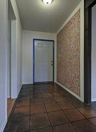 3rd image of 9511 Dallum Dr