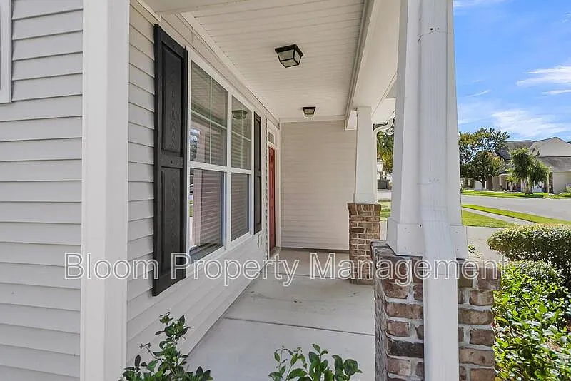 3 bed, 2.5 bath, 2200 sqft, $3,700 — Photo 4