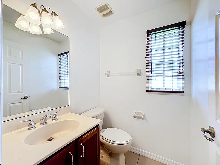 6416 Las Palmas Way — Photo 24