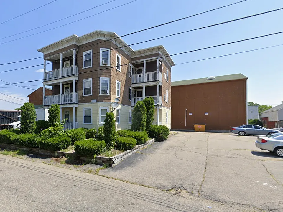 419 Burnside Ave #1F